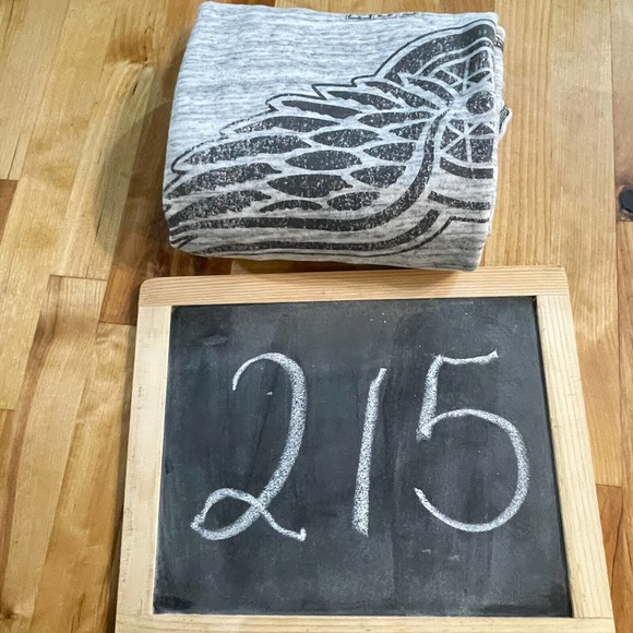 CCM Detroit Red Wings LS Raglan Distressed Grey Soft French Terry Fabric Logo XL - Picture 11 of 11